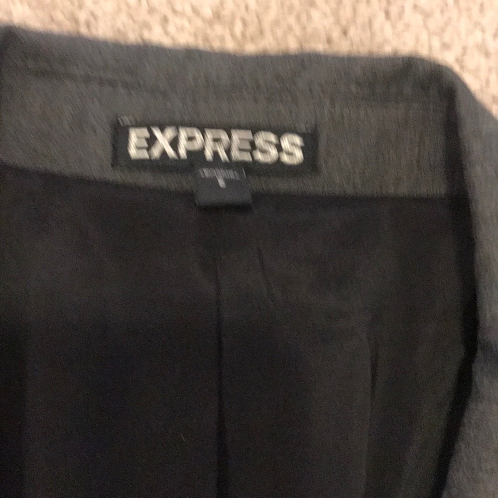 Gray elegant suits - Picture 6 of 10